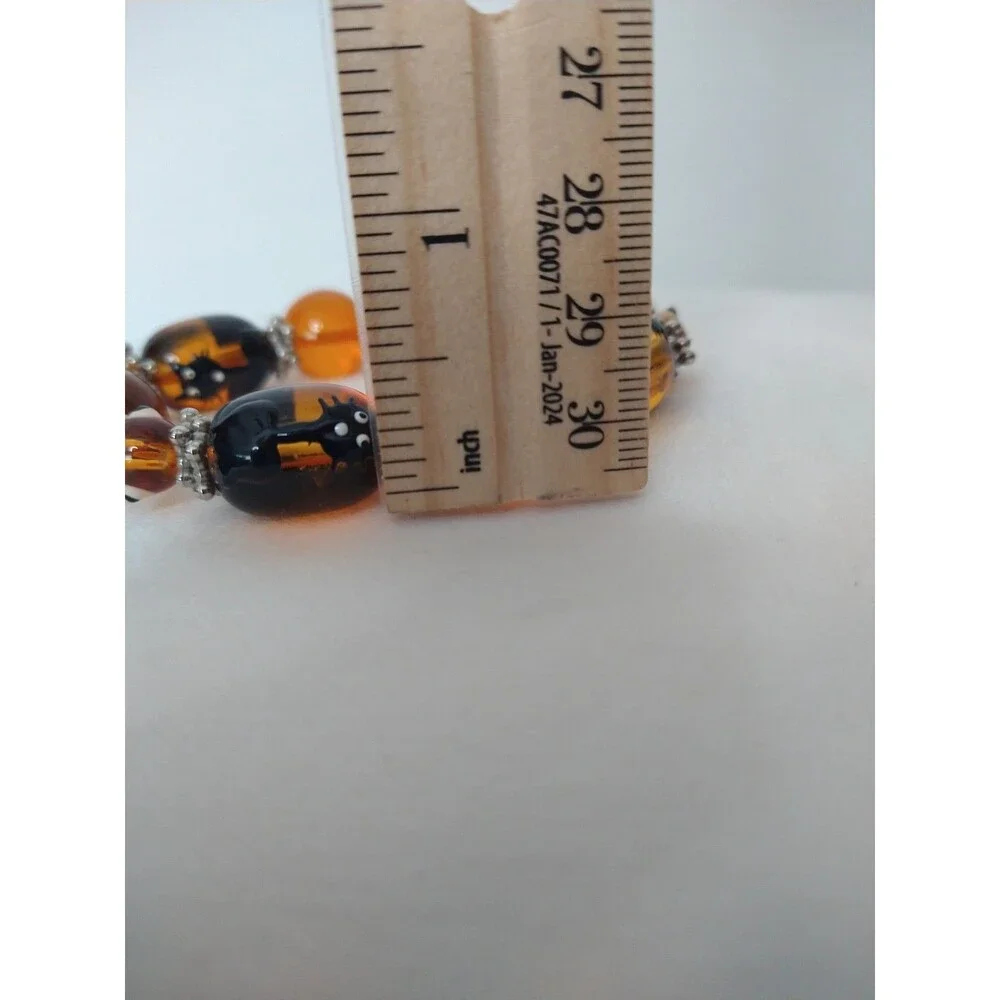 Halloween Art to wear Glass orange Beaded Stretch Bracelet Black Cat spooky fun